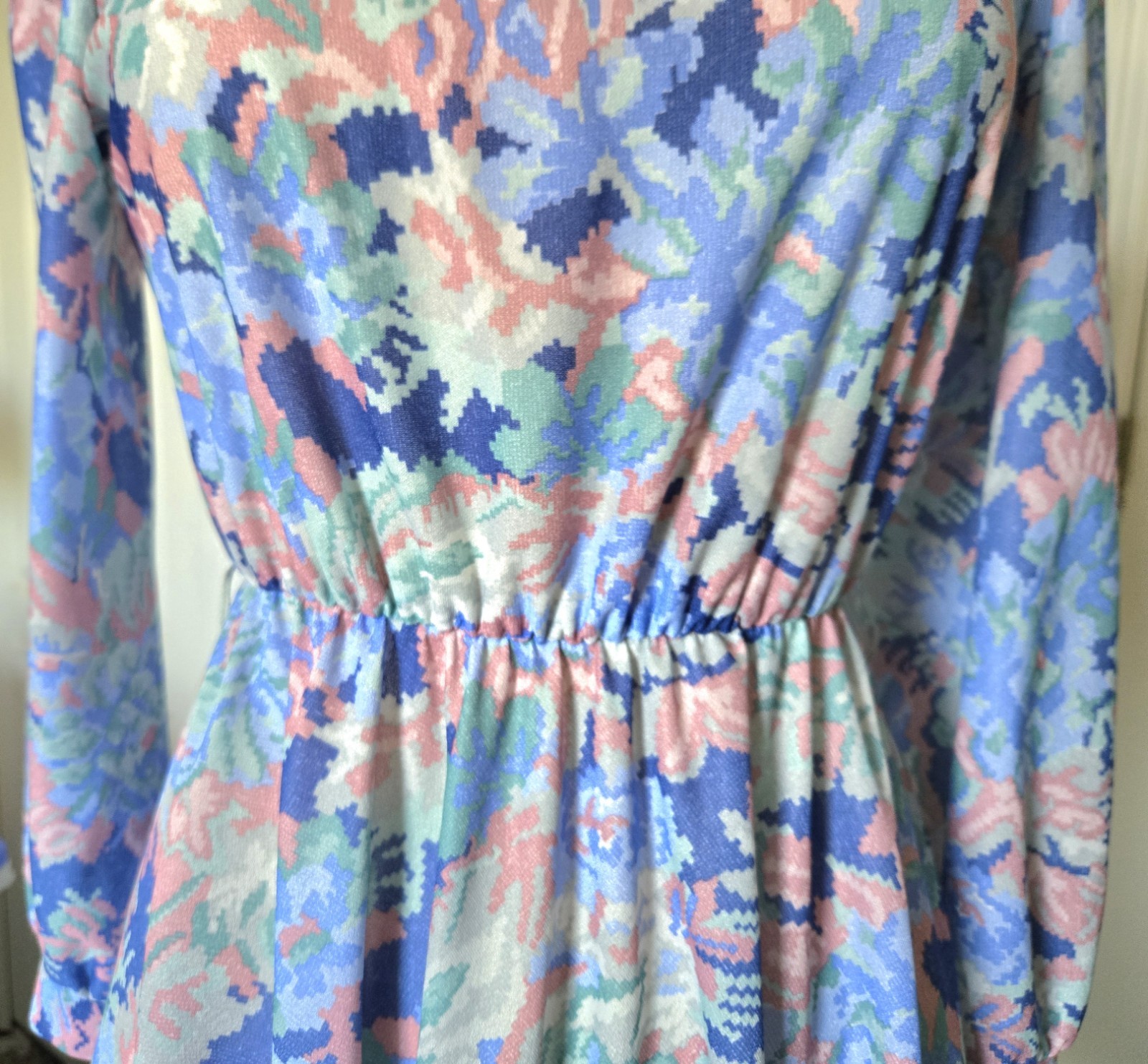 Vintage 80s 10P Floral A-Line Dress Keyhole Neck Puff Sleeve Elastic Waist