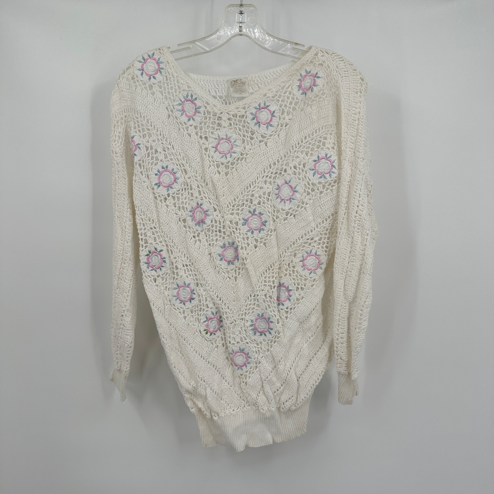 Womens Vintage Cottagecore Crochet Sweater Size M Cream Romantic Fairy Floral