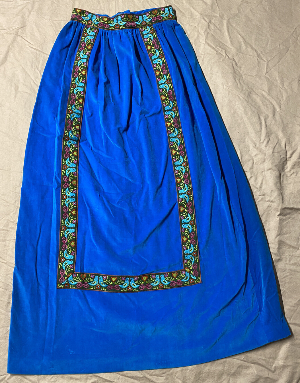 Vg 70s Velour BRIGHT Blue Plate SKIRT Boho FESTIVAL Ethnic Love Birds 26” Waist