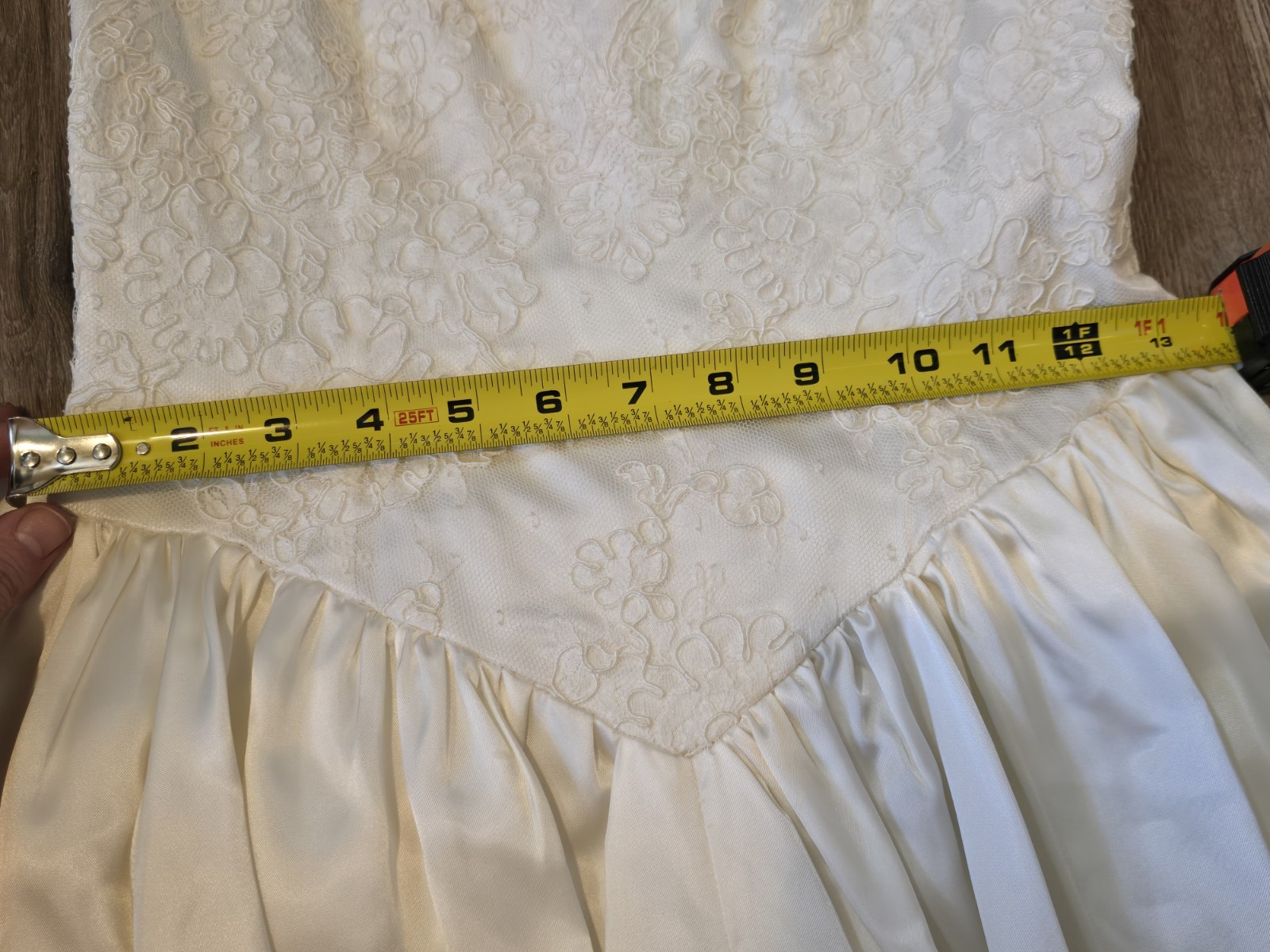 Vintage 1980s Satin & Lace Wedding Dress with Detachable Bow / Ruffle Back