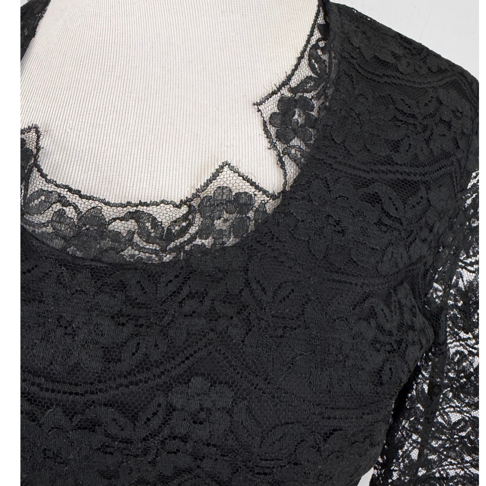 Vintage Dress Black Lace Long Sleeve Below Knee Evening Wear 1960s Size Small