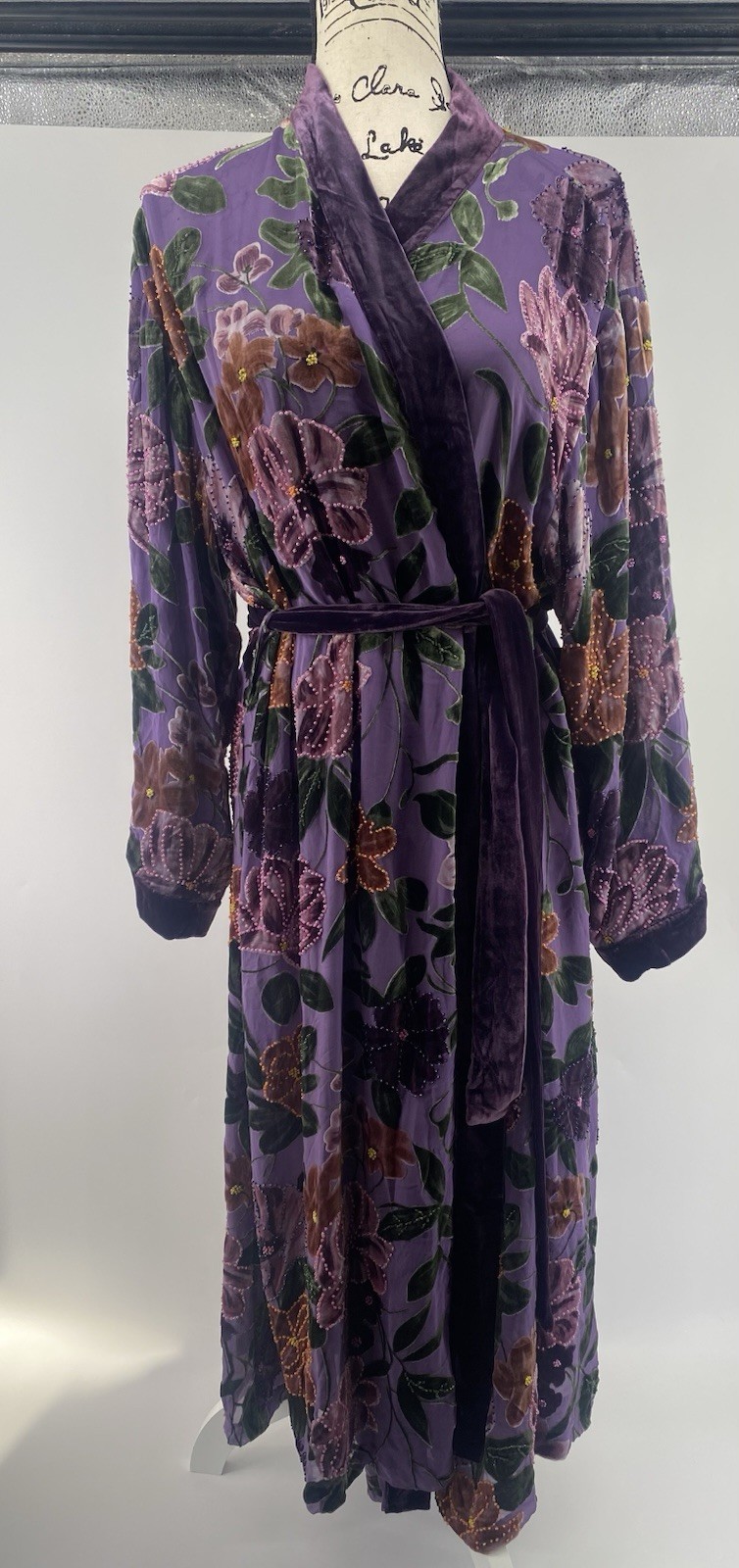 Vintage Purple Silk Velvet Floral Bead-Work Robe Duster Women’s Size L