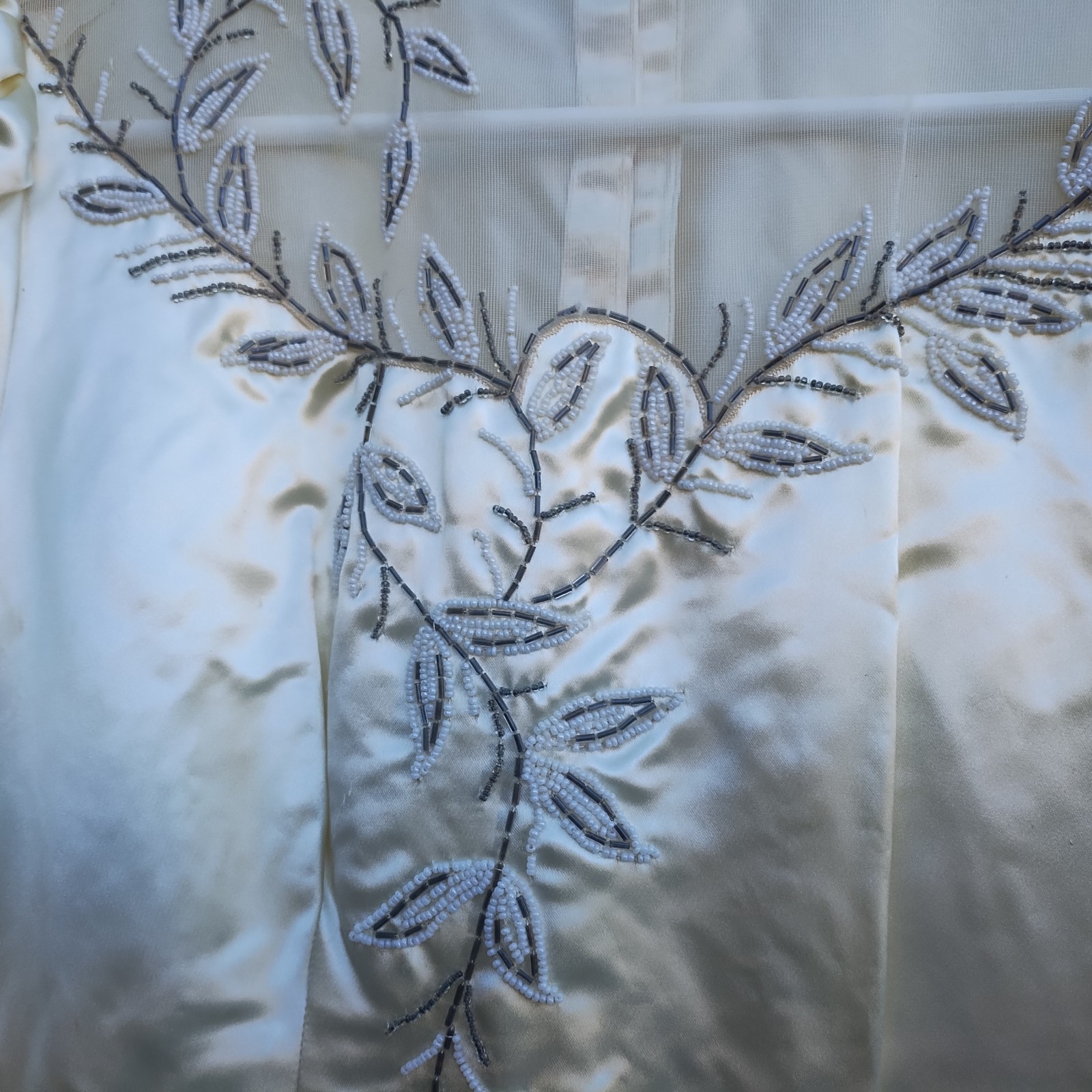 ✅Antique All Silk/Satin Handmade Beaded Lace Wedding Dress Fitted Bodice Flowers