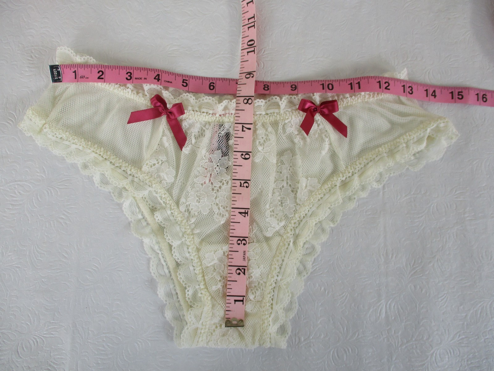 VTG Victoria’s Secret Sexy Little Things sz. L Ivory Lace Frilly Panties Bows