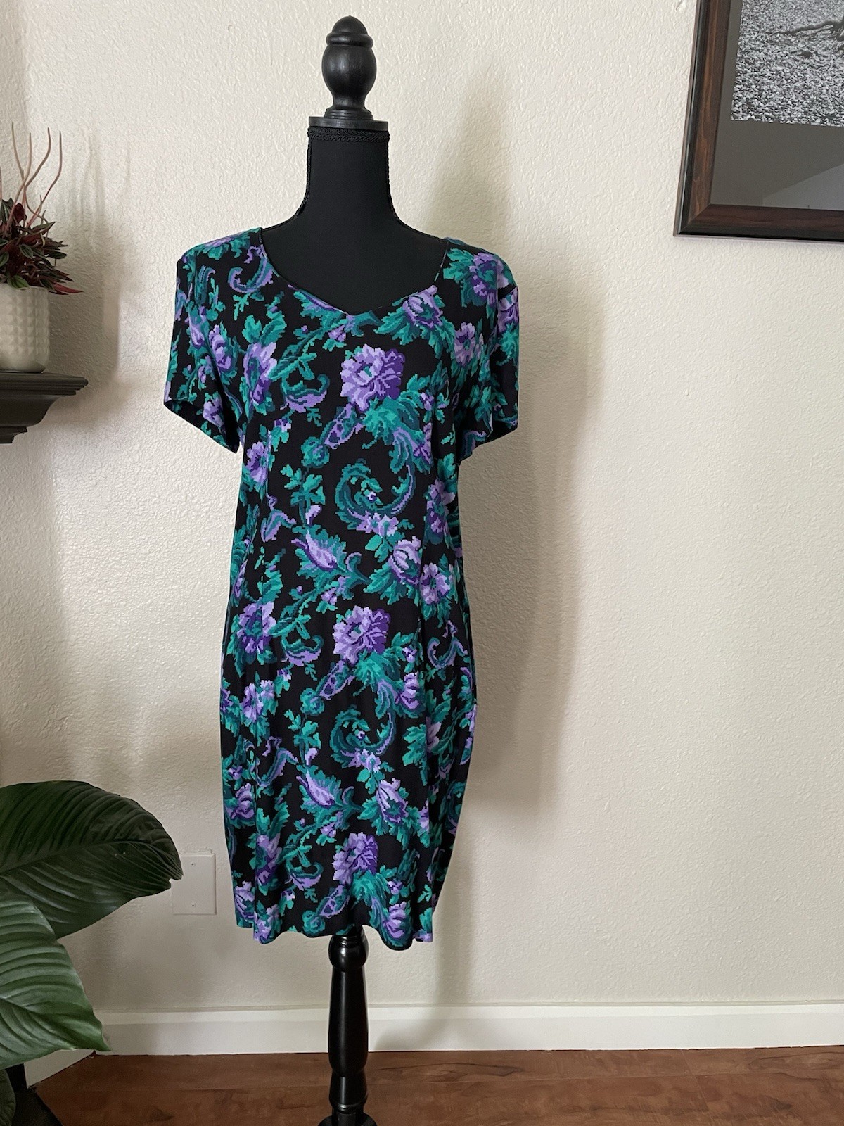 Vintage 1990s Shift Dress Black Purple Green 100% Rayon Size 13/14