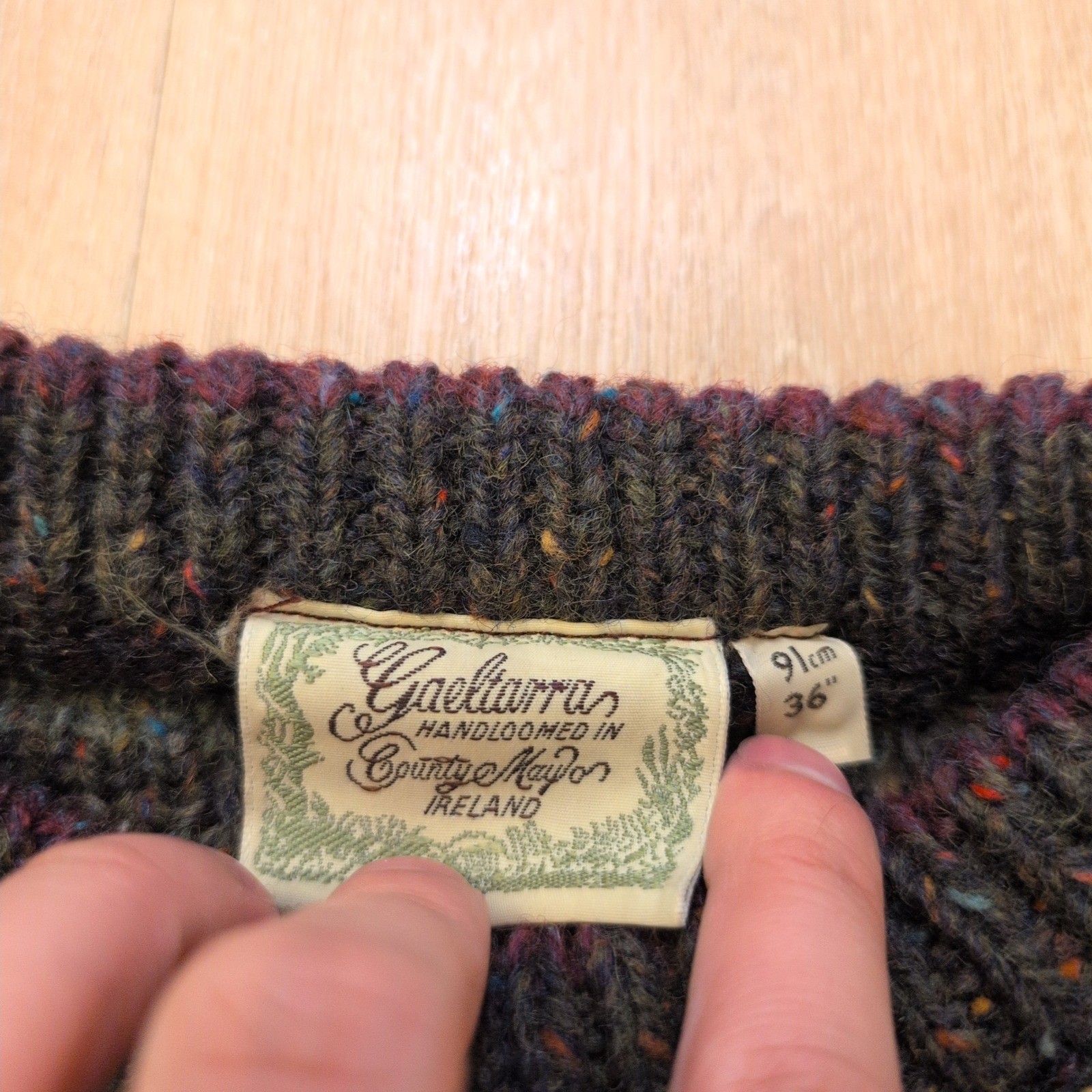 VTG Gaeltarra Women’s Small 36″ Wool Cable Knit Sweater Ireland Speckle