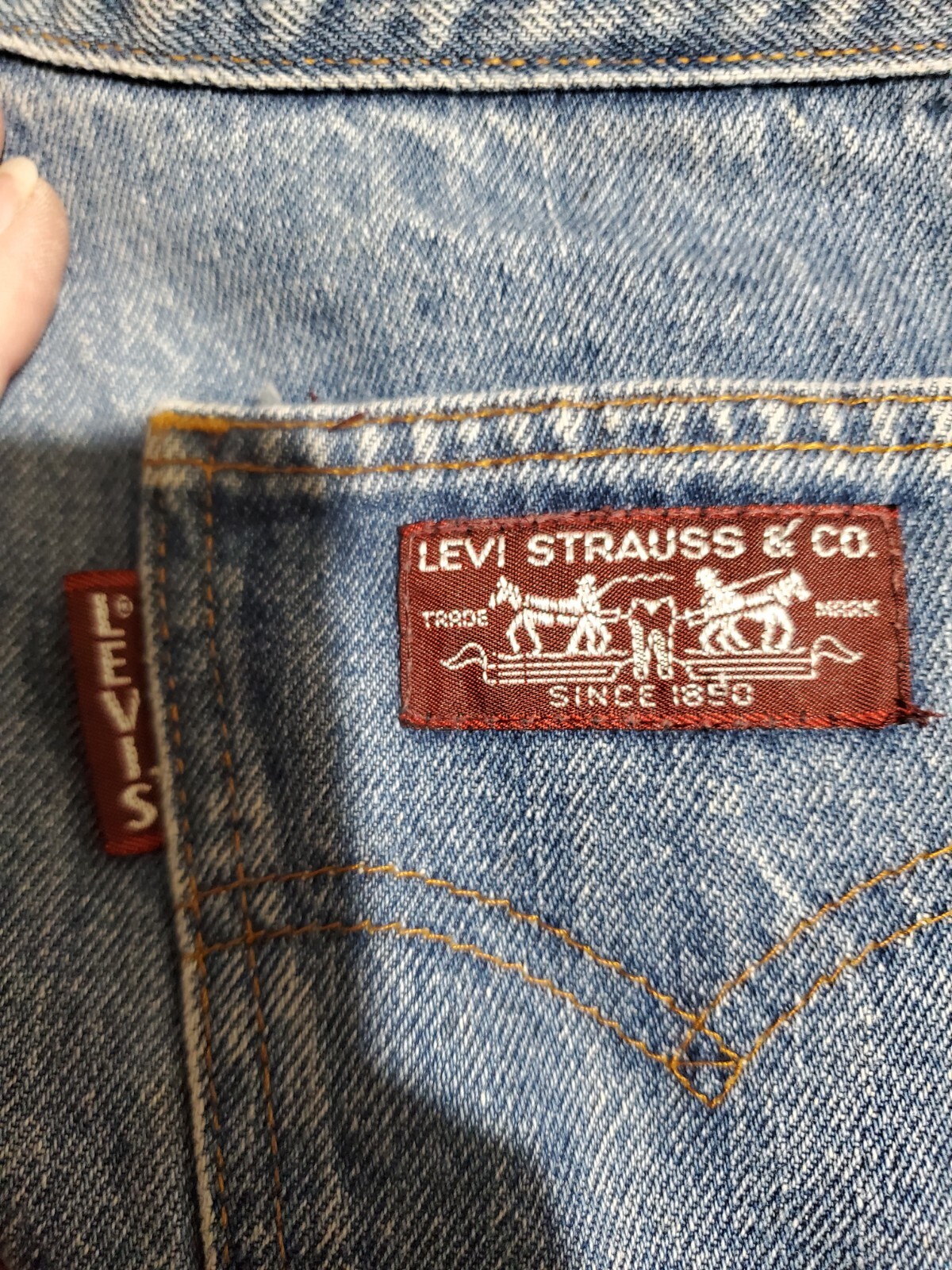 Vintage Rare Big E Levi’s Burgundy Patch Late 60’s early 70’s Scovill Zipper