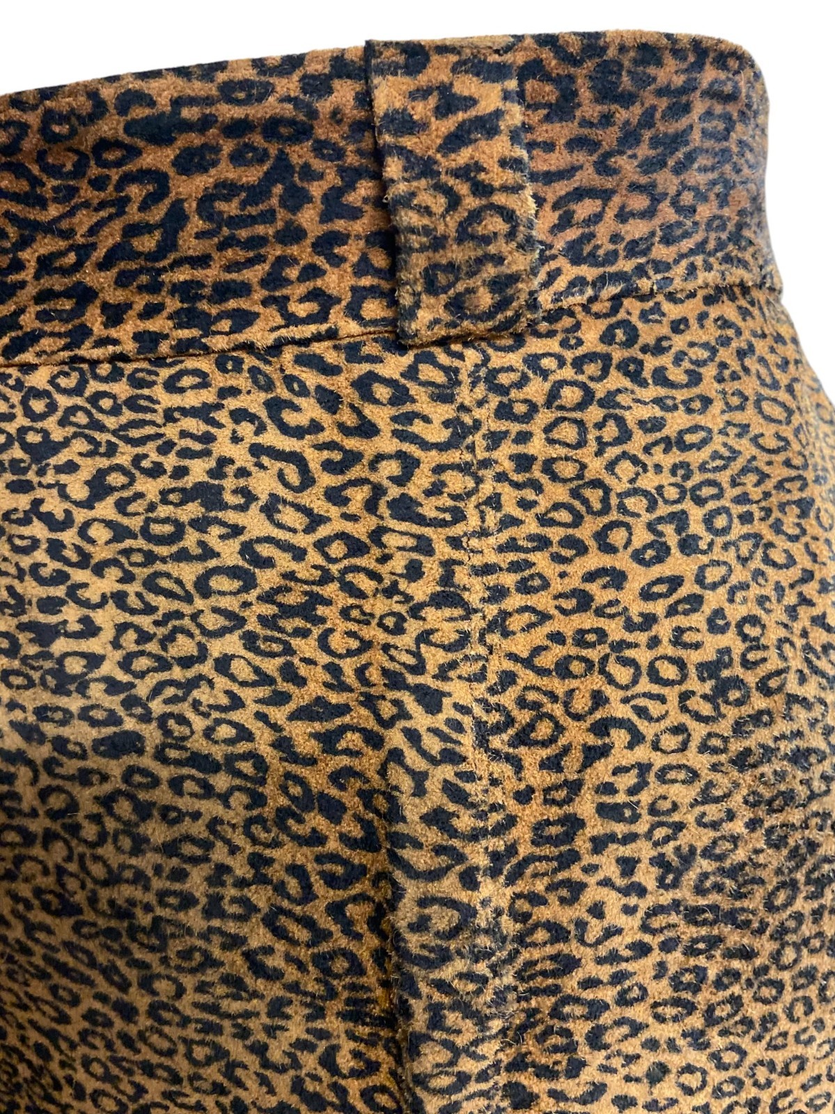 Women’s Chic Vintage Suede Pencil Skirt | Leopard print lined skirt | Size S/M