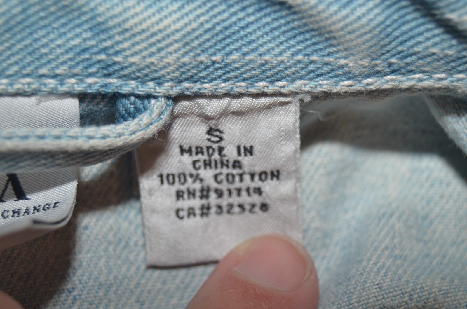 VTG Armani Exchange Stone Washed Button Down Jean Denim Jacket Womens S