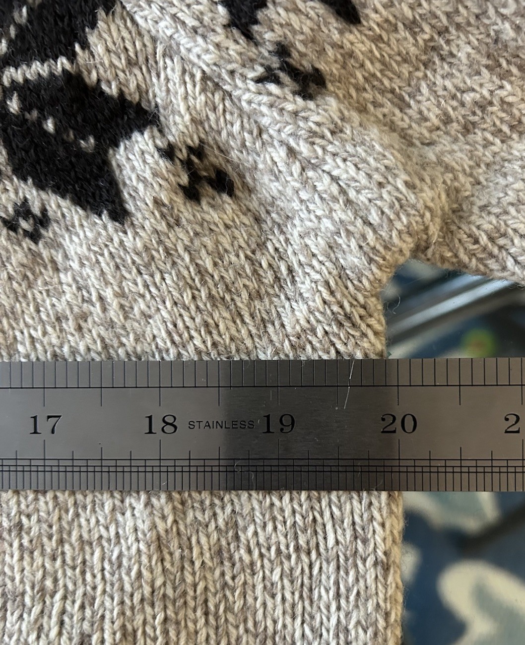 Vintage Woolrich Sweater Fair Isle Size L Wool Blend Pullover Celtic Cross 1960s