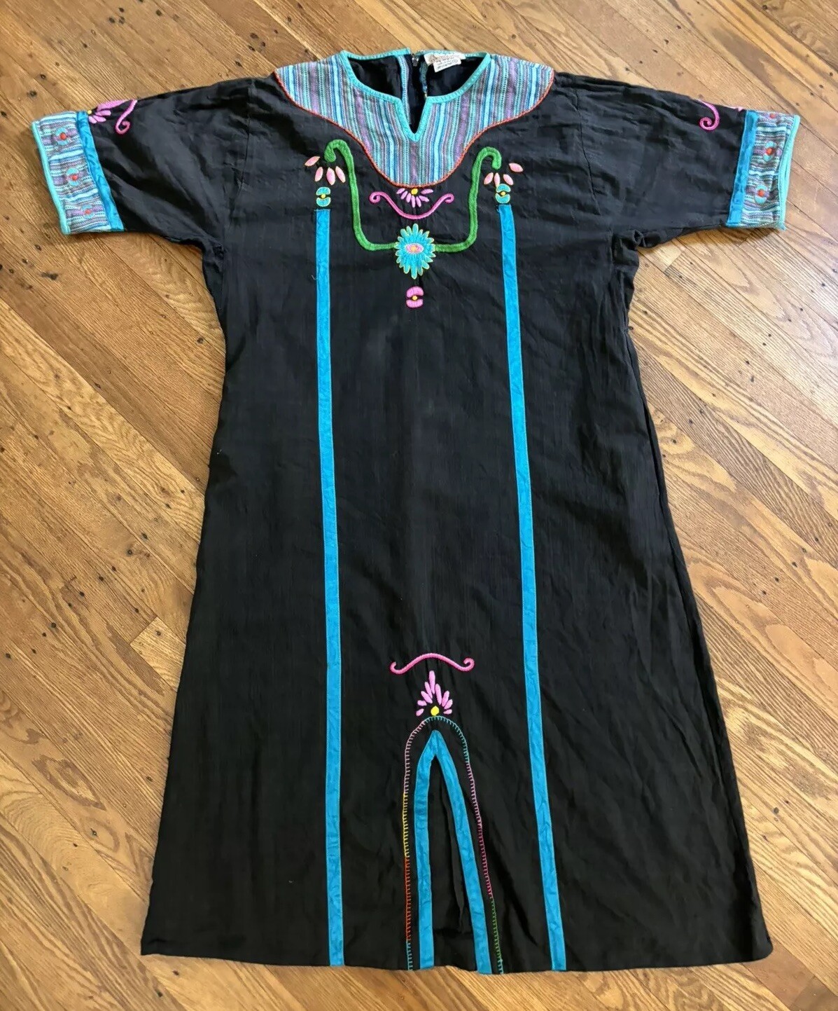 1960s/70s Irene Pulos Beautiful Artsy Beach Kaftan Style Dress.large/mexico