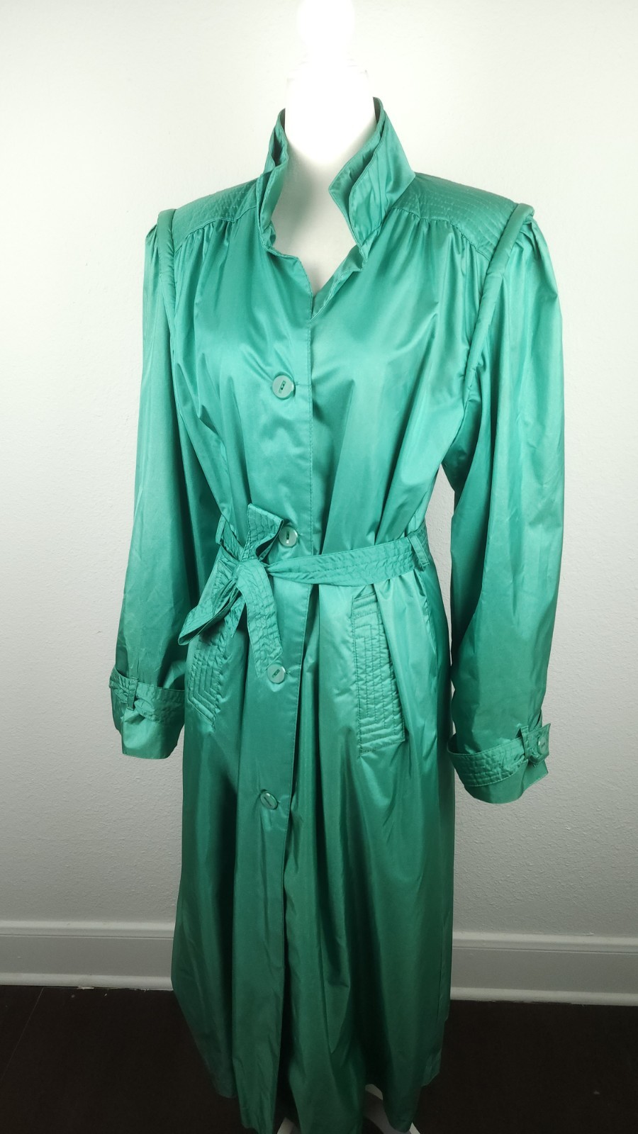 Vintage 70s 80s Green Raincoat Trench Belt Water Resistant Shoulder Pads Size M