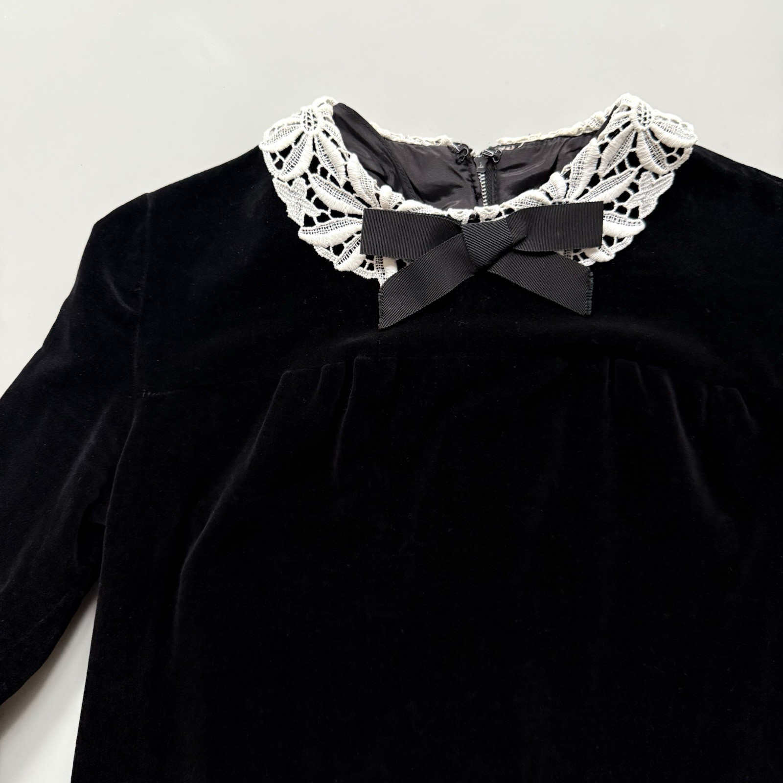 vtg 70s Connie Sage Black Structured Velvet Lace Collar Midi Shift Dress Small