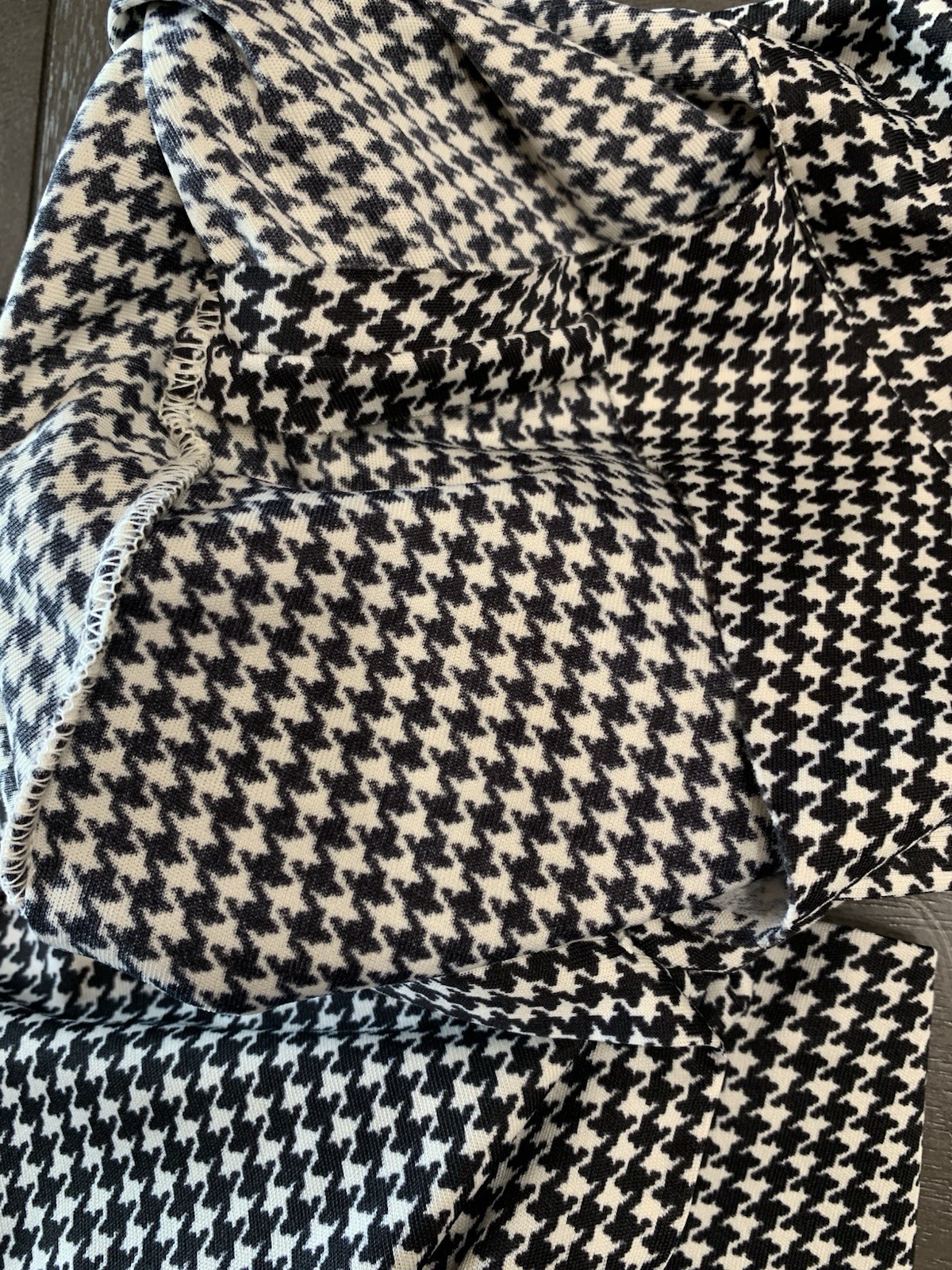 B6 80s Black White Houndstooth Button Front Blouse Long Sleeve Collared MEDIUM