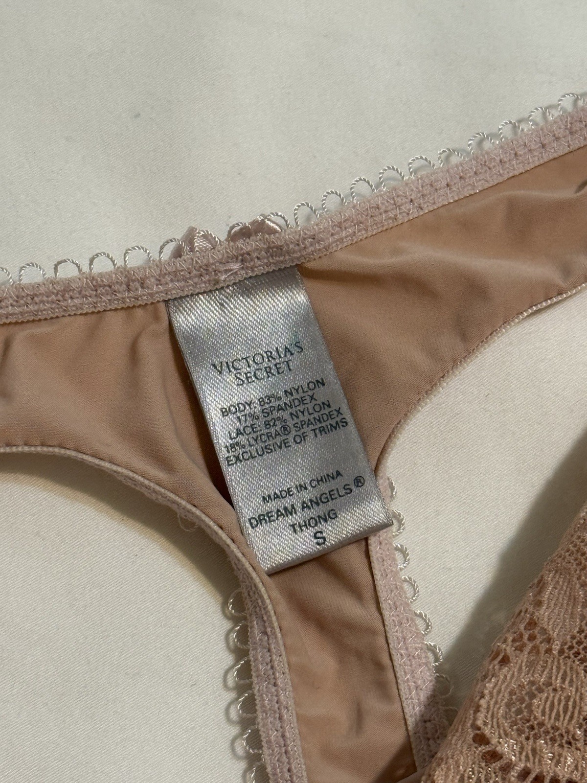 VINTAGE Victorias Secret DREAM ANGELS Thong Panties sz SMALL (2009)