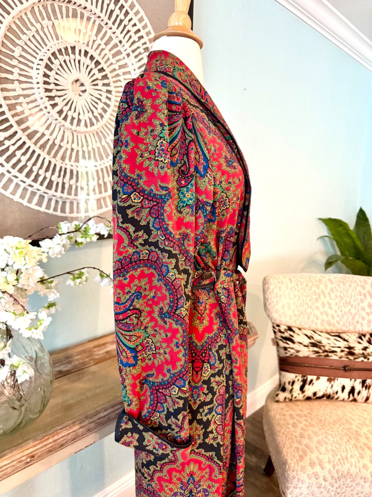 Vintage R Michael Allen 80’s Paisley Red Black Robe Full Collar sz S