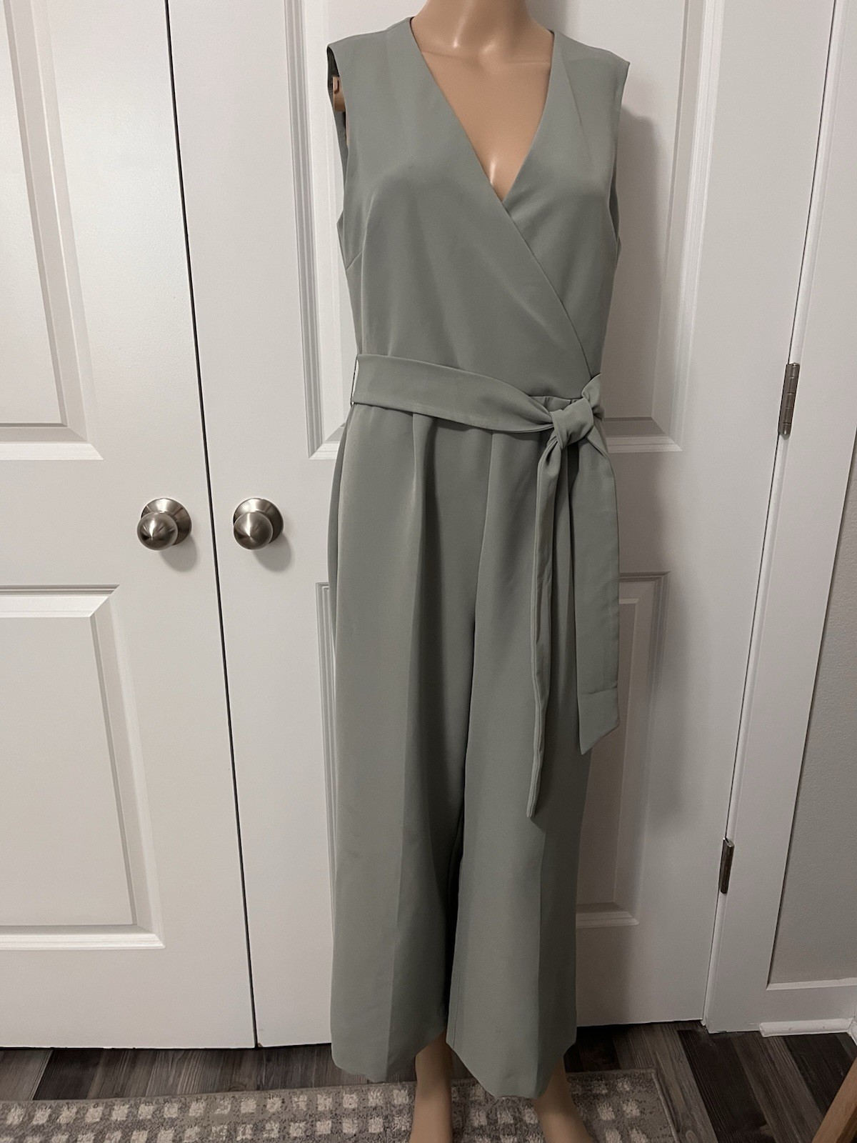 Vince Camuto Sage Green Romper. Excellent Condition Size Med. Beautiful Color