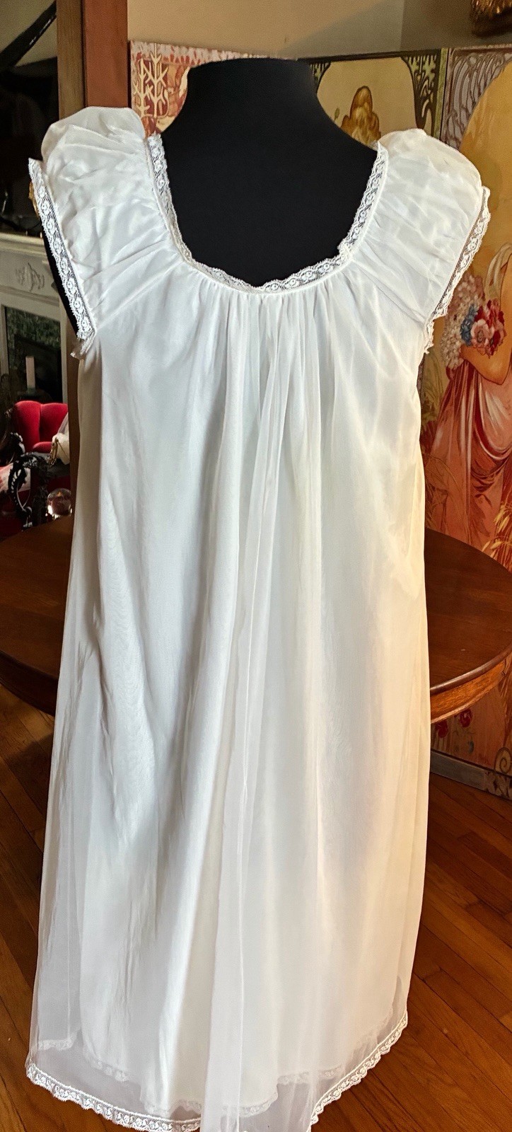 Vintage White Laros Nylon Nightgown Flower Appliqués Size Med Cut # 125