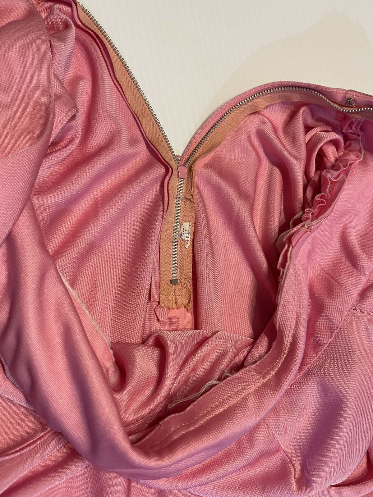 VTG 1970s PINK Ball Gown Liquid Silk Party Halter Gala Formal Size Small