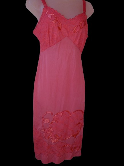 Vintage 50s Pink Nylon Floral Ribbon Lace Embroidery Full Slip Dress Lingerie M