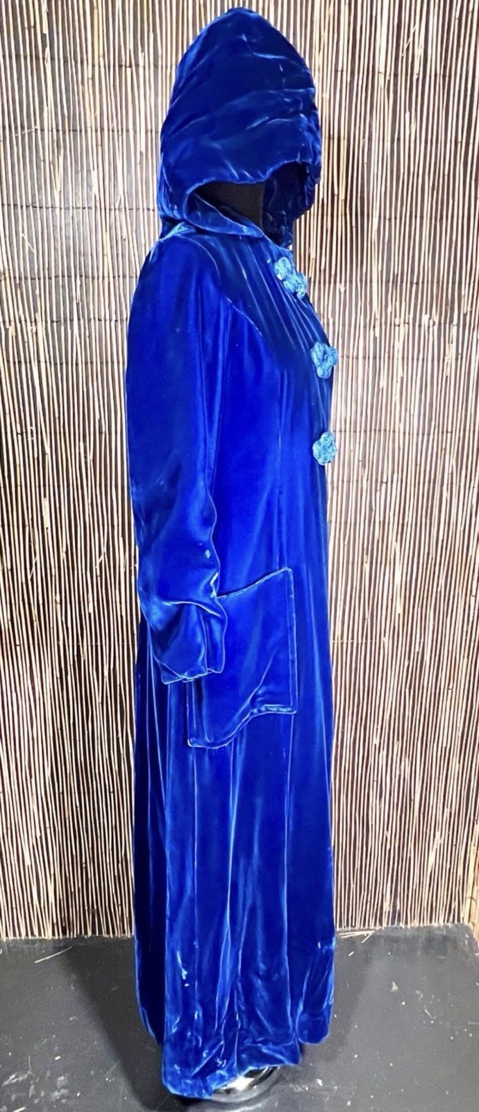 Vintage Bright Royal Blue Velvet Hooded Opera Coat Cape Pin Up Gothic