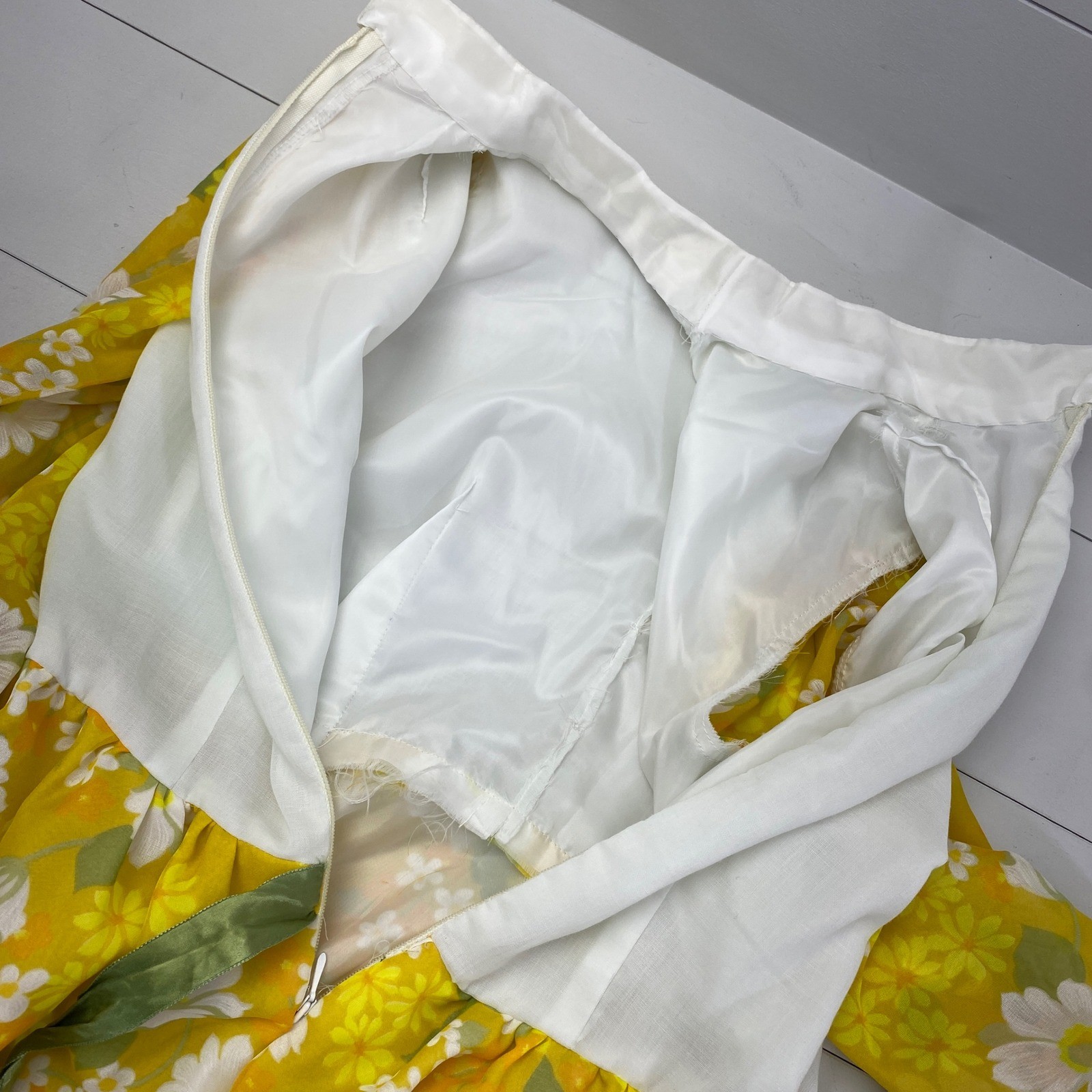 Vintage Flower Power Maxi Dress Womens Small Yellow Floral 70s Mod Psychedelic