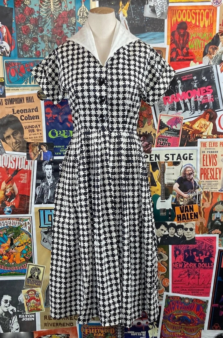 Vintage 50s-60s Black White Houndstooth Fit and Flare Shirtwaist Dress XS Retro
