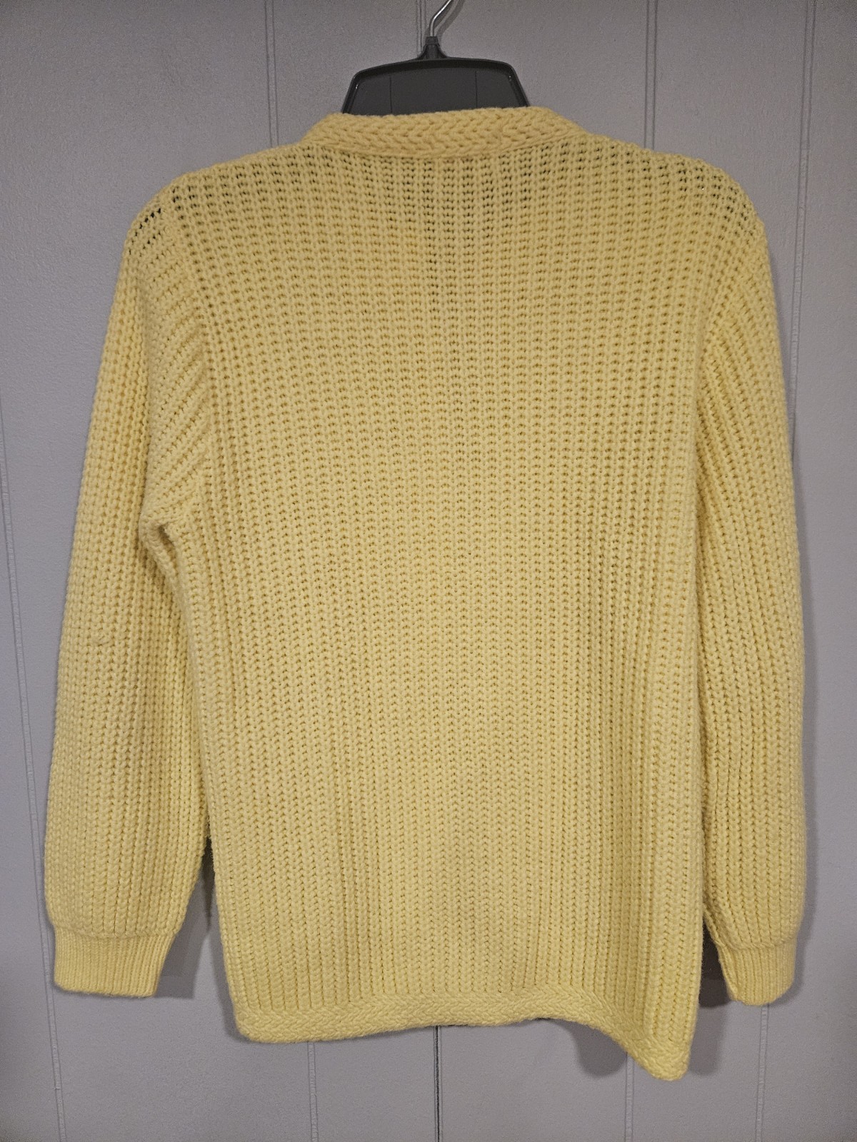 Vintage Americana Knitting Mills Orlon Acrylic Cardigan Sweater 18″ Pit To Pit
