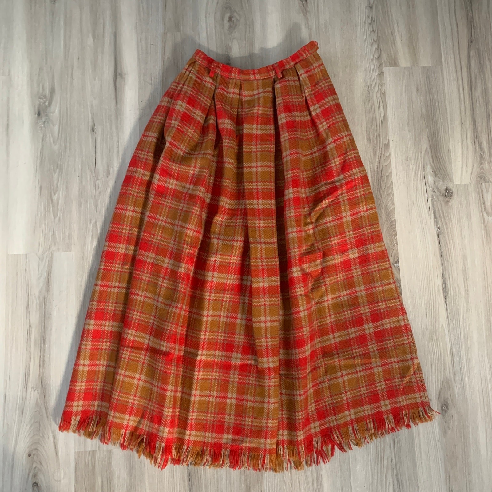 Vintage Lord Taylor Women’s Wool Pleated Plaid Long Skirt Small Orange Ripped