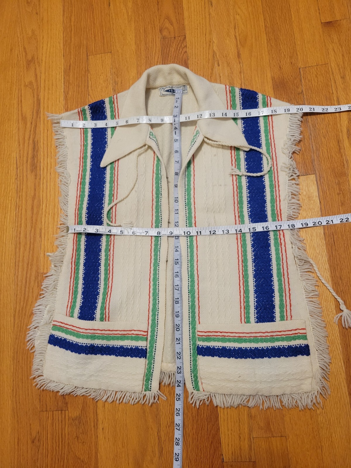 VTG ITA Industria Argentina Wool Poncho Vest Collar Wmn’s Unisex Handmade OSFM