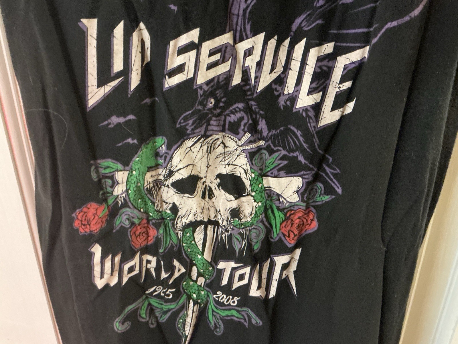 Vintage Rare Y2K Woman’s Lip Service World Tour Skull, Raven, Roses Stud Shirt