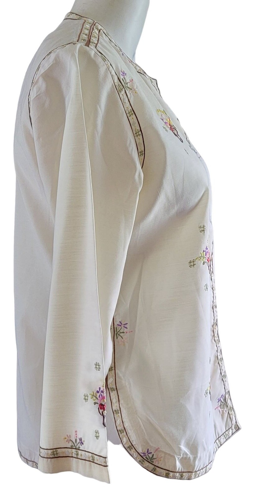 Vintage Hand Embroidered Floral Blouse Size 38 Medium Cream Cottagecore Top