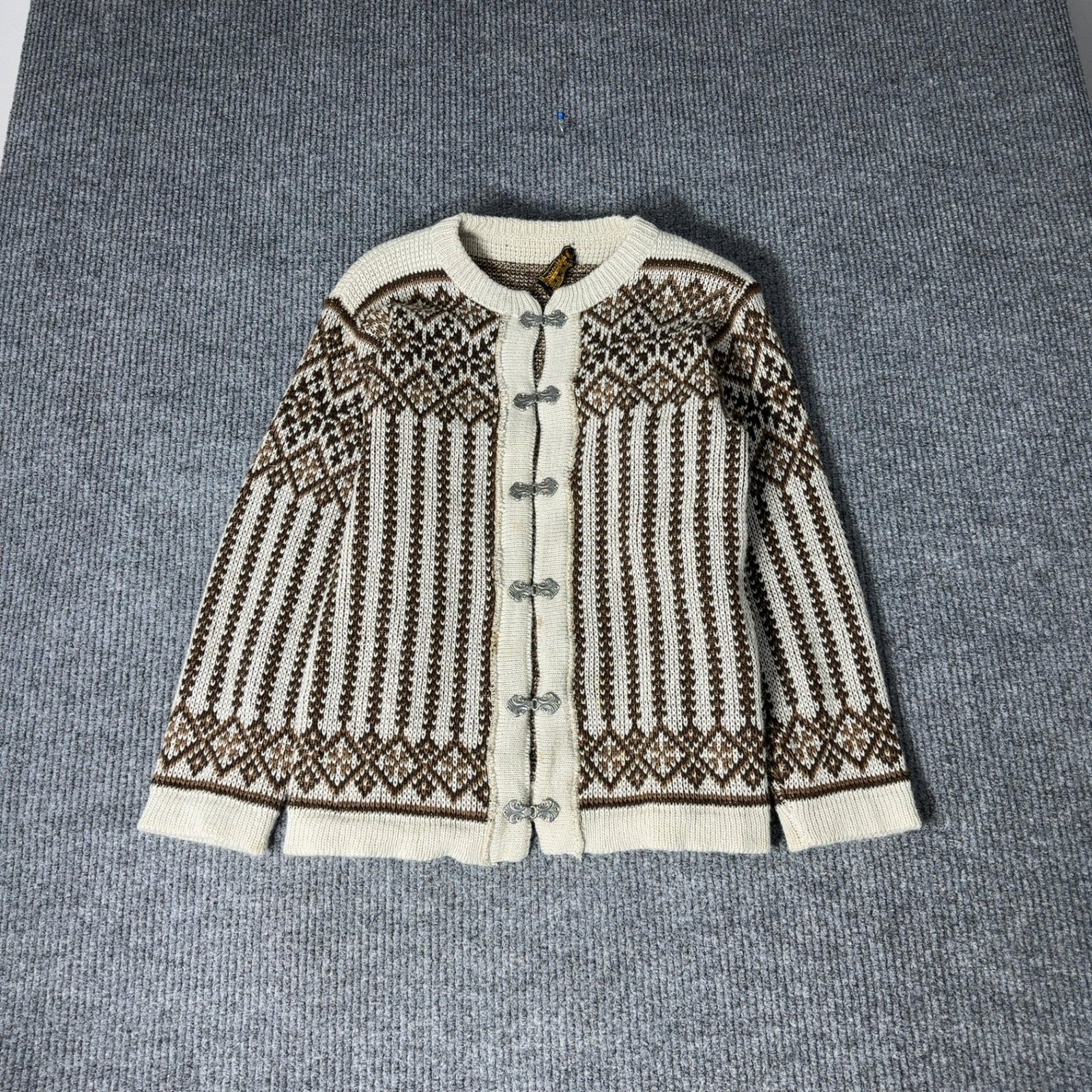 Vintage Nordstrikk Cardigan Sweater Women S White Brown Nordic Pewter Clasp Wool