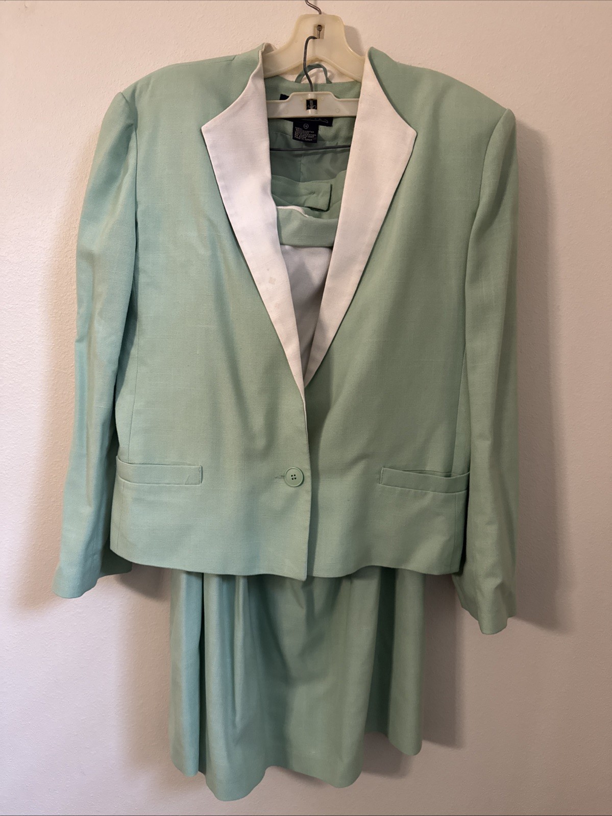 Vintage E.H Woods Skirt suit set Light Green Size 16 jacket shirt skirt Lined