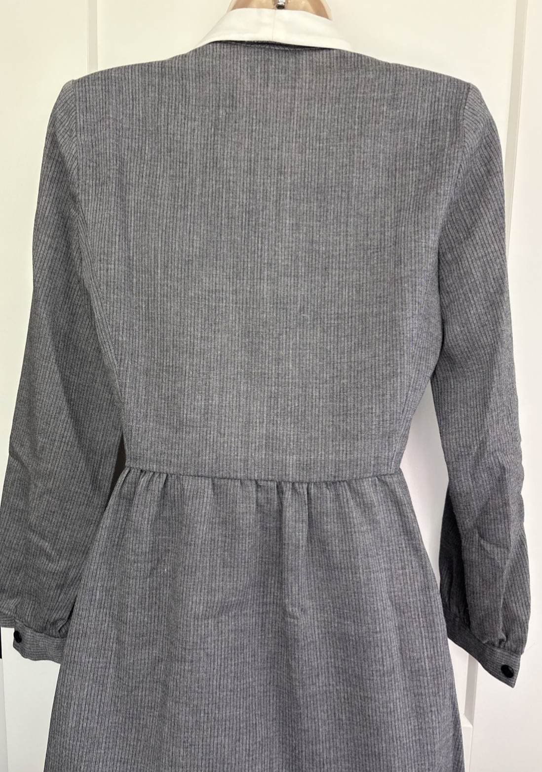 Vintage Grey Pinstripe Dress I Magnin Sz Classic White Collar Red Pocket Scarf