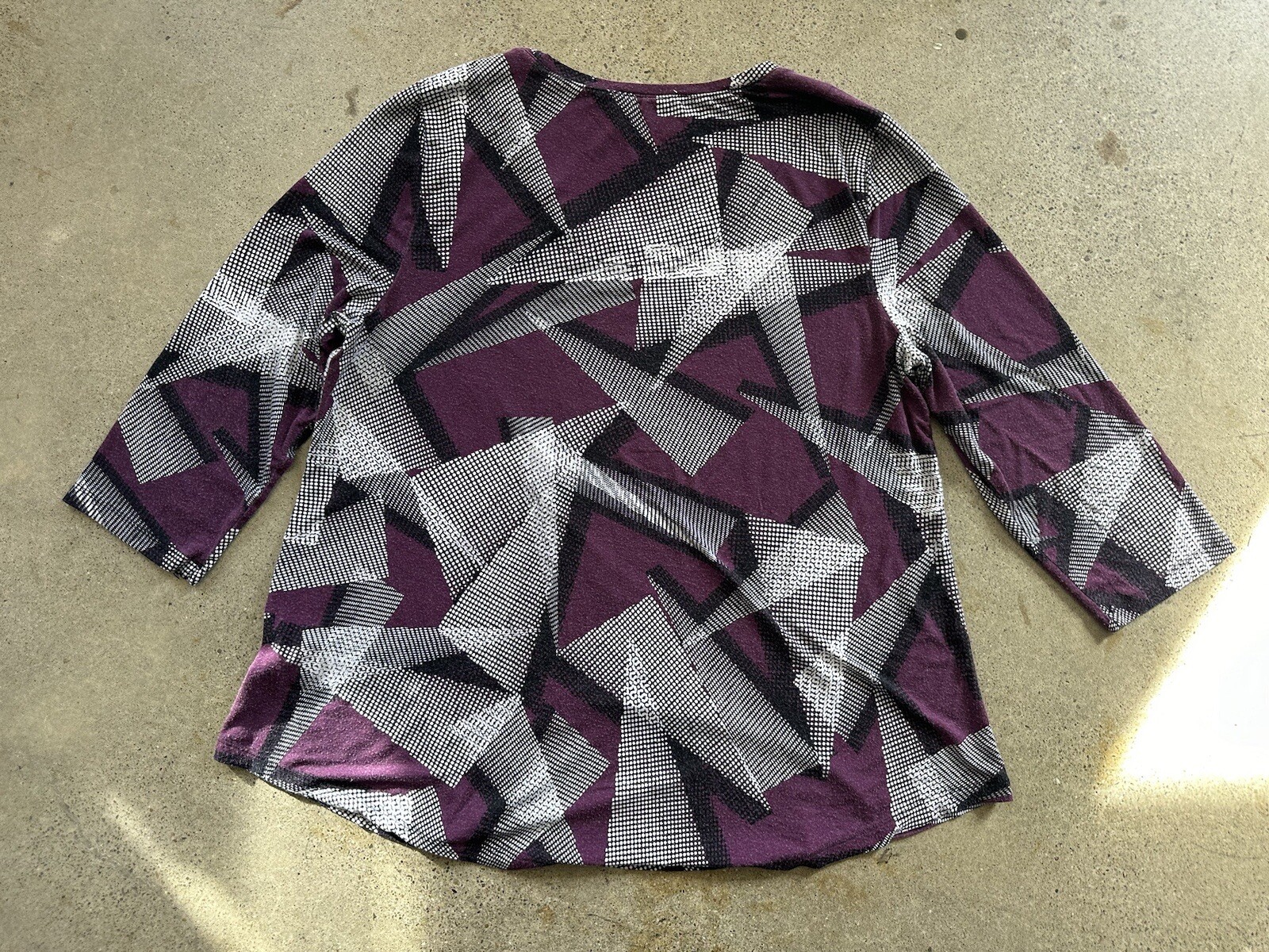 Vintage JM Collection White Purple Rayon Blend Geometric Triangle Shirt Size L