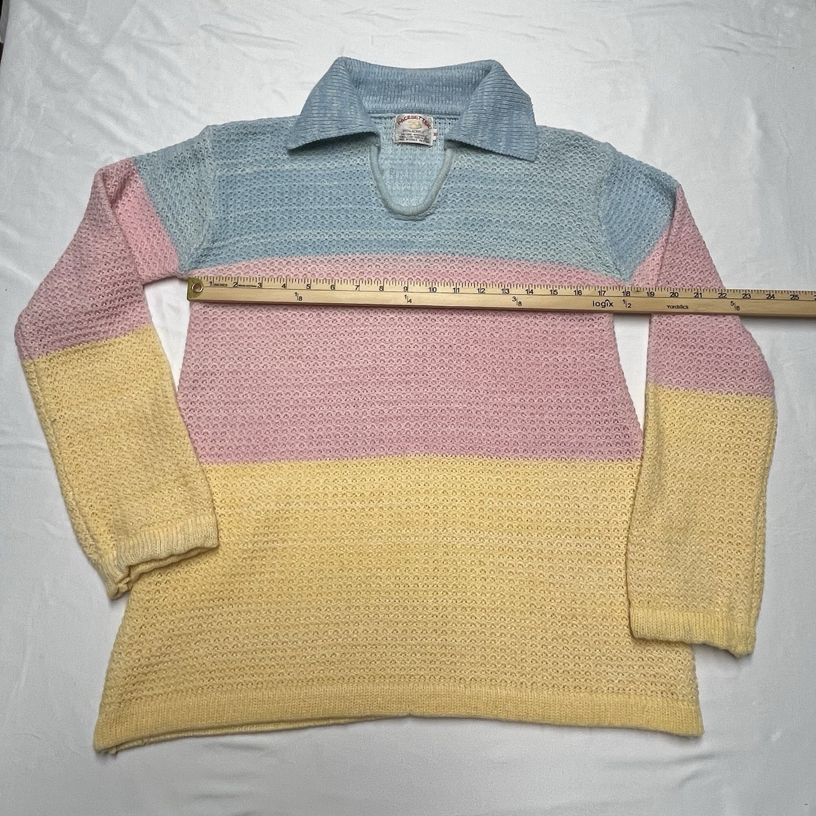 Vintage Pacesetter Knit Blue Yellow pink Sweater m