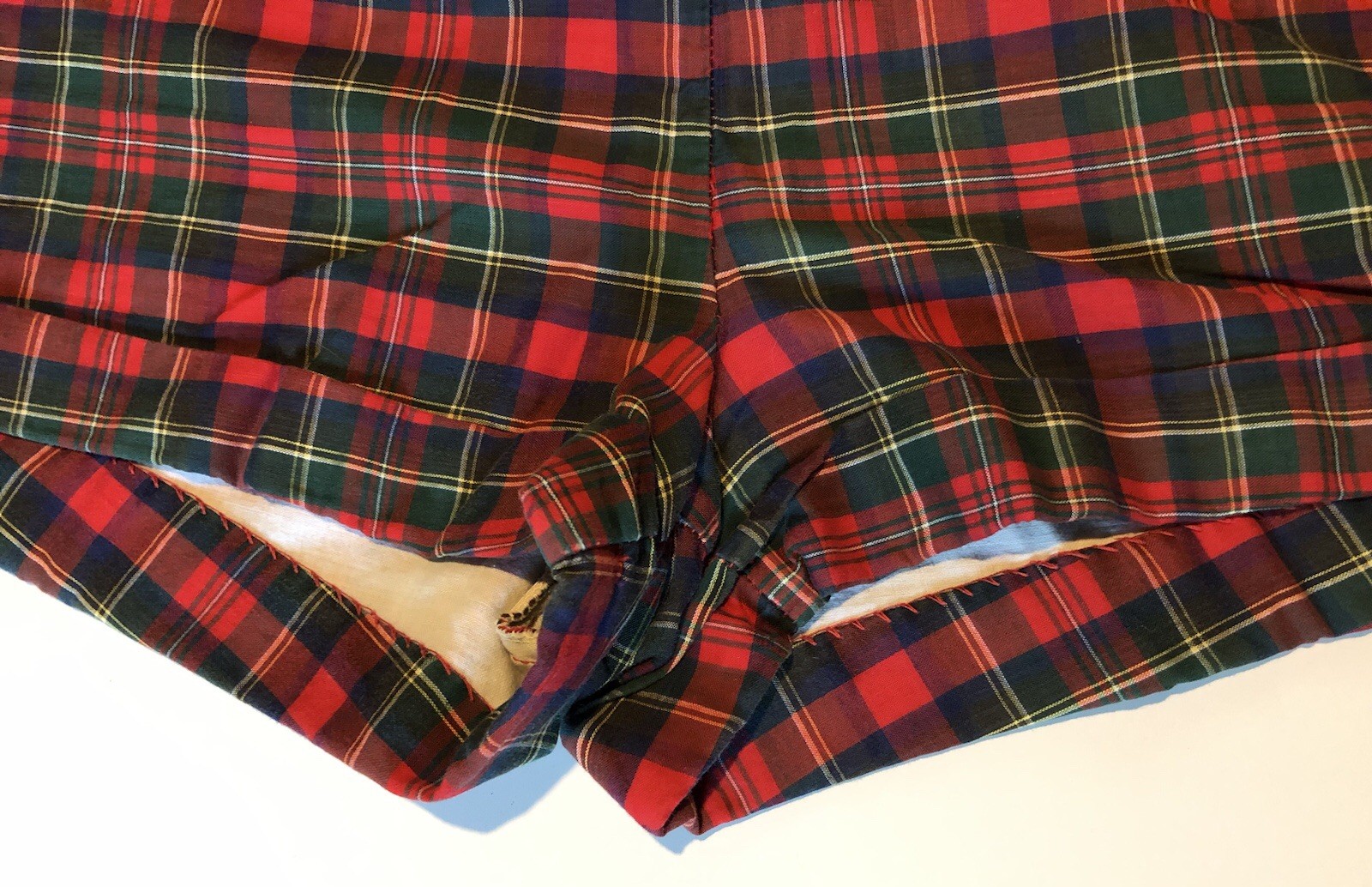 Vintage 1950s Red Plaid High Waist Shorts back Zip Rockabilly Pinup W27 H38