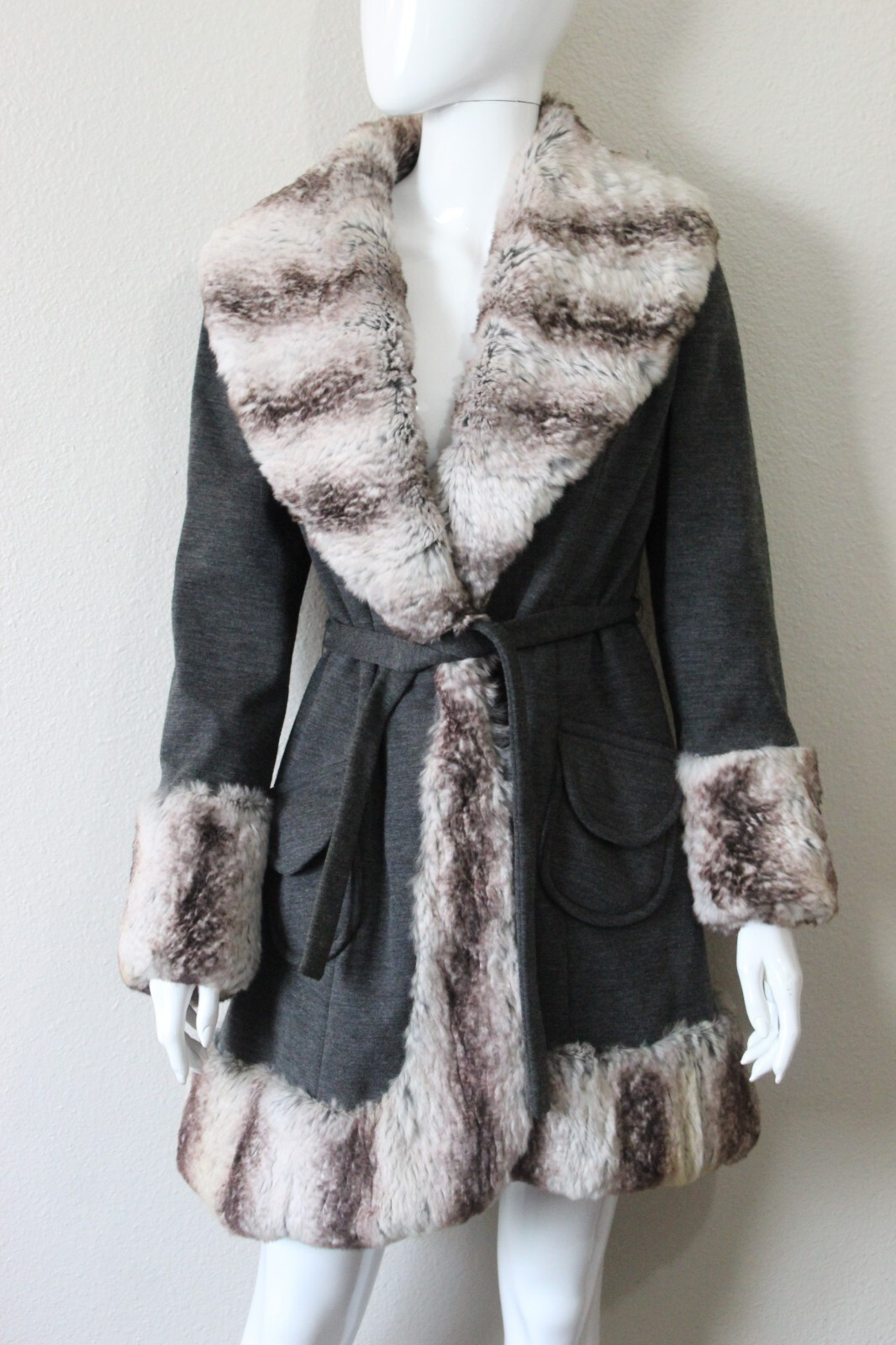 AMAZING VINTAGE 60’S 70’S LILLI ANN GRAY KNIT COAT HUGE CHINCHILLA FUR COLLAR