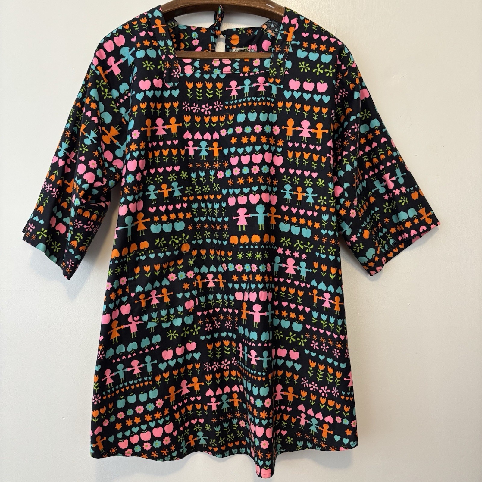 Vintage Design House Smock Tie Back Small 60s 70s Teacher Black Hearts Flowers