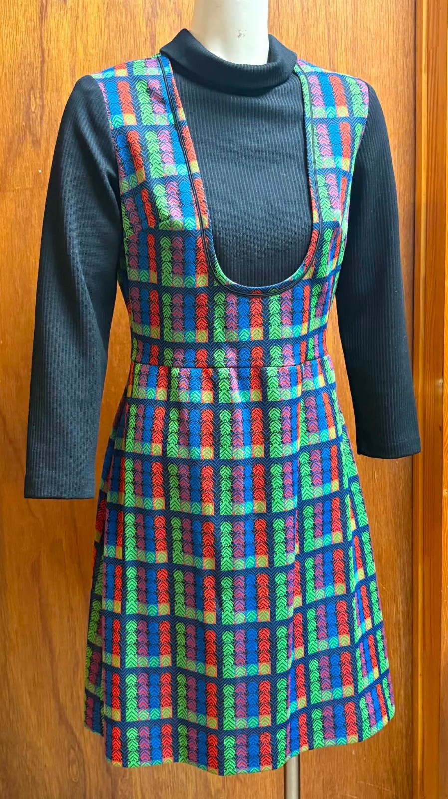 Vintage70s It’s Better Mod Geo Rainbow Print Pinafore Jumper Dress 16