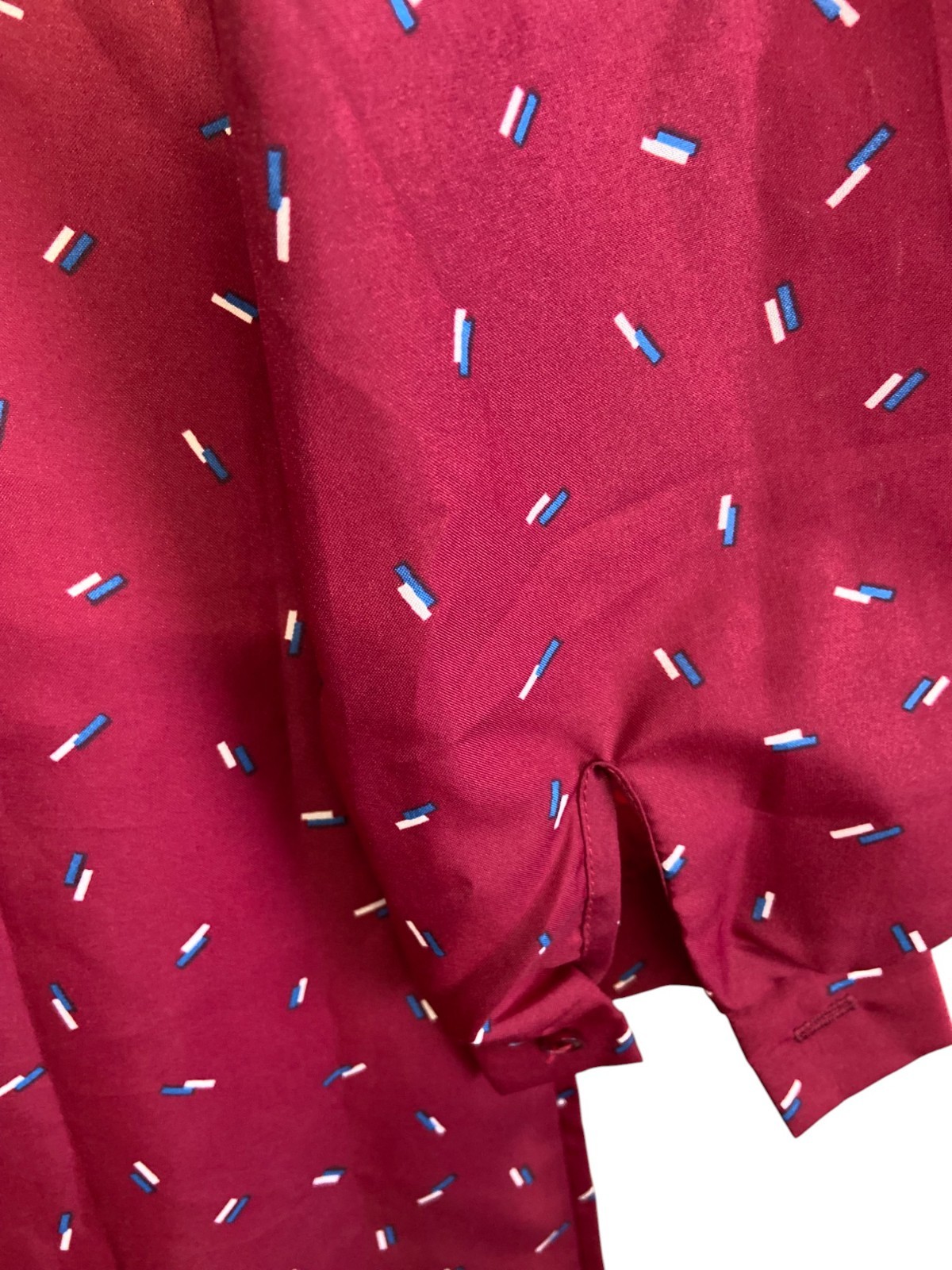 Women’s 70s Vintage feminine dress in a Bordeaux print with ruffles | Size S