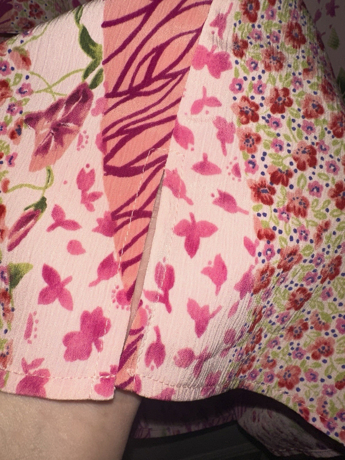 Vintage 1990 Maggie Sweet 3X Pink Blouse Print Ruffle Neck Flutter Sleeve Crepon