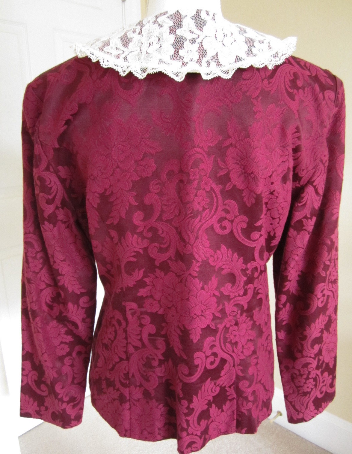 Vtg Jeffery & Dara Women 2 Piece Burgundy Brocade Skirt Blazer Suit Set Size 7/8