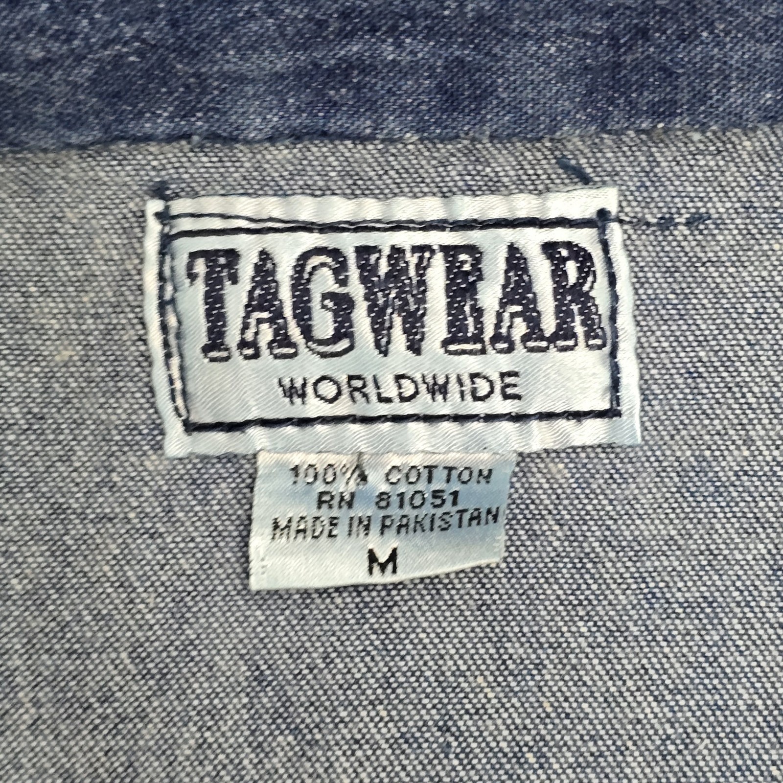 Tagwear Worldwide Vintage Blue Denim Penguin Embroidered Button Down Shirt Med