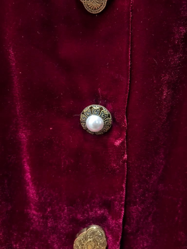 Vintage Francisco Velvet Dress Women’s Size 6 Burgundy Gold Pearl Buttons