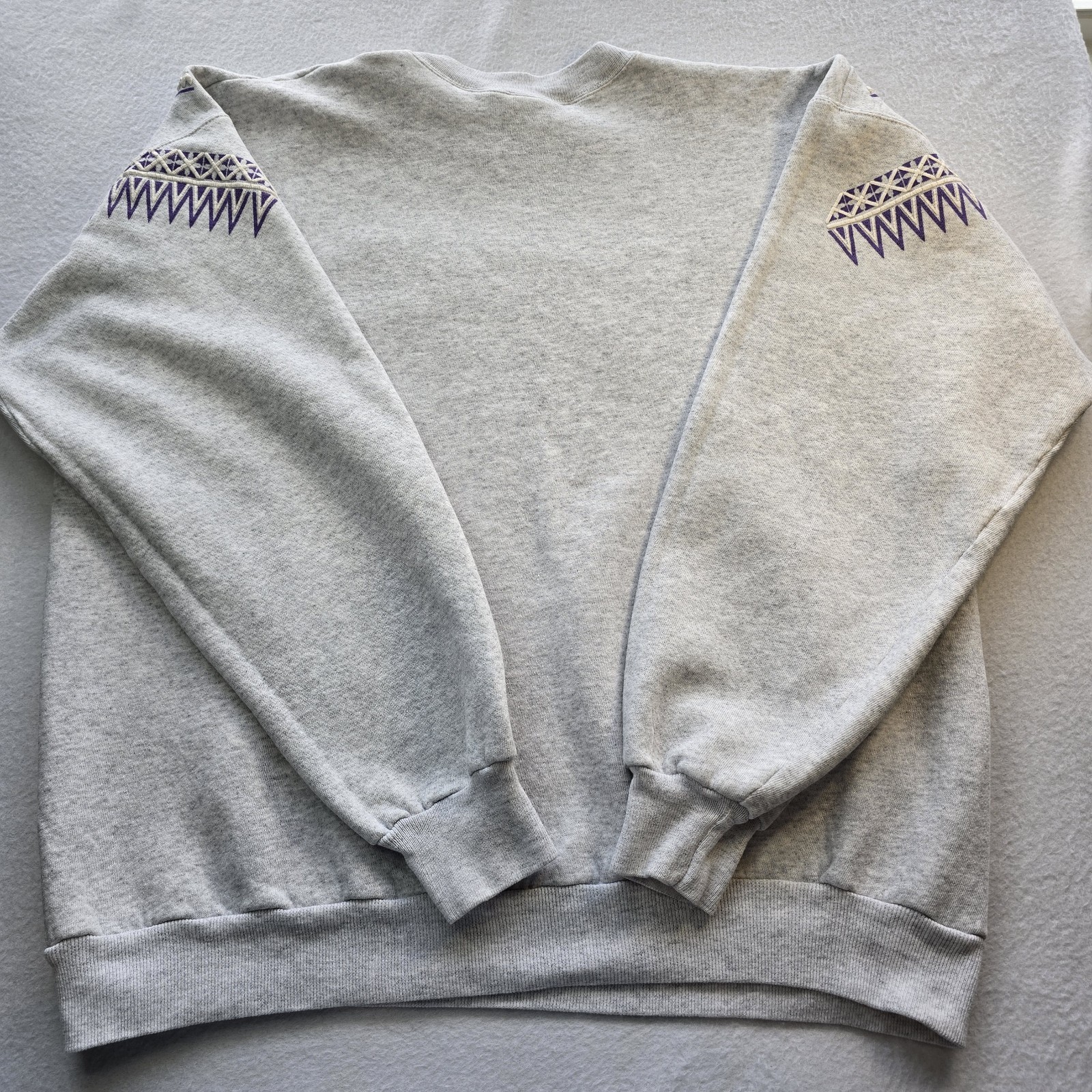 VTG 90s Hanes Alaska Polar Bear Sweatshirt XL Gray Puff Print USA Fabric XL Gorp