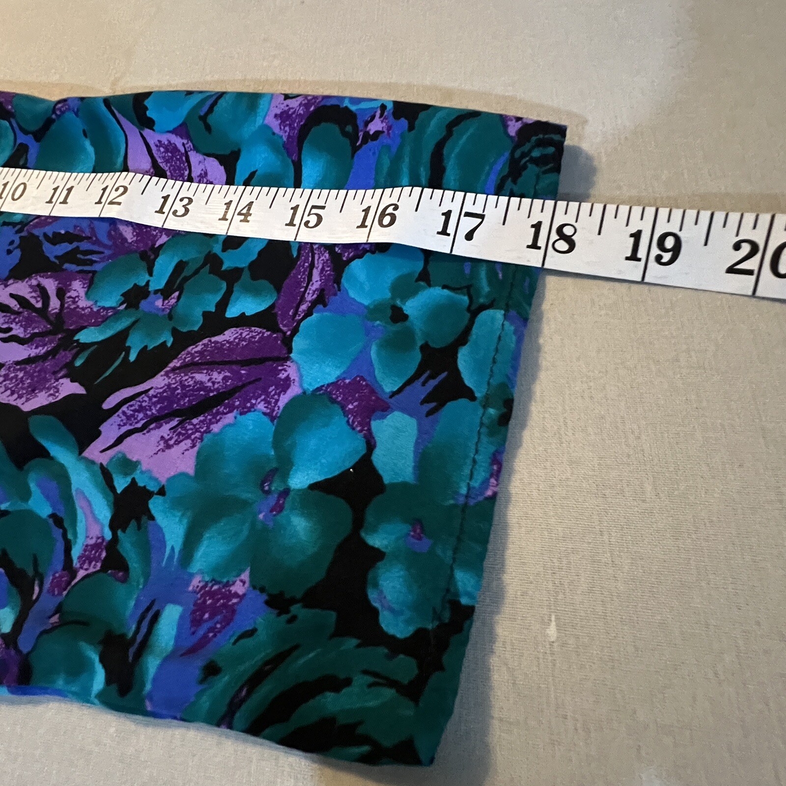 Sally III Vgt Dress 1980 Size 24 Black Teal Purple Floral Rayon Button Front