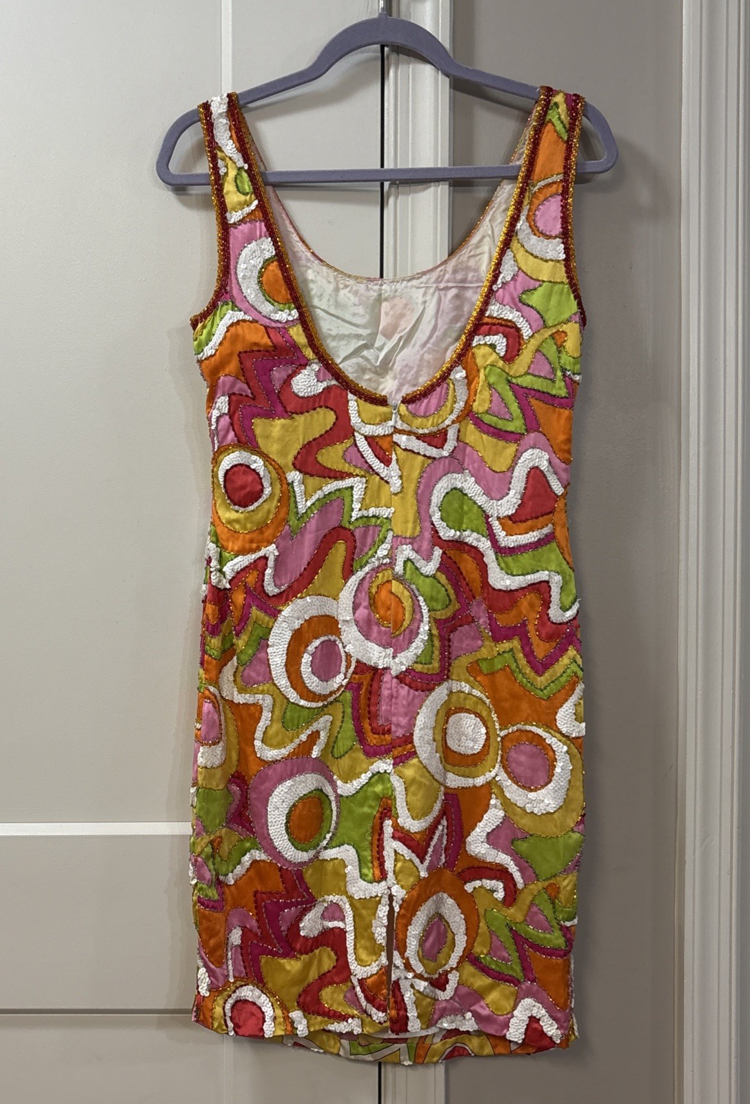 Black Tie By HE-RO Industries Silk Sequin Beaded vibrant cocktail Dress size 6