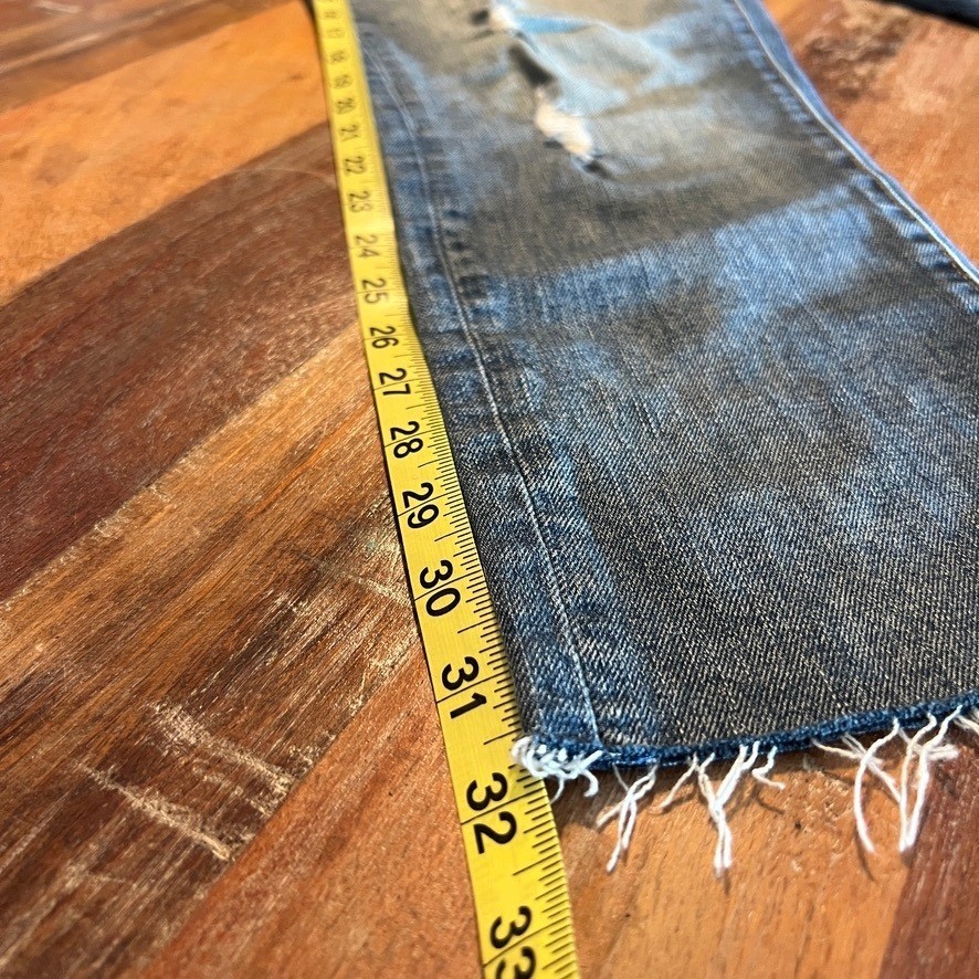 Gap 1969 Jeans – Women’s – Distressed – Size 26R – Medium Wash Blue
